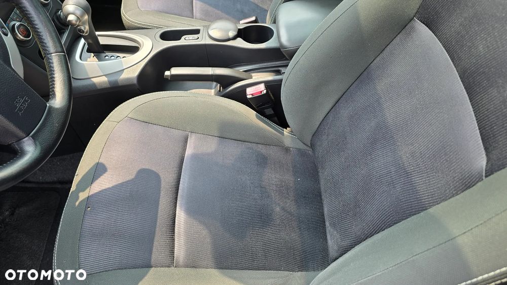 Nissan Qashqai 1.6 Visia CVT - 11