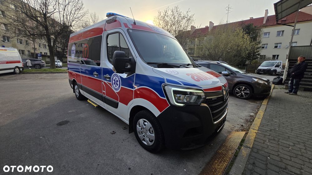 Renault Master Ambulans karetka