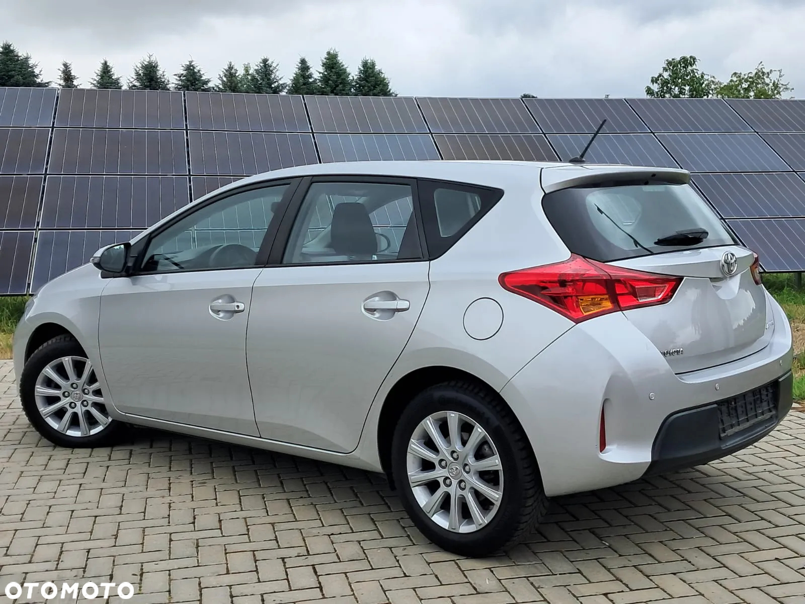 Toyota Auris 1.33 Dual-VVT-i Cool - 3