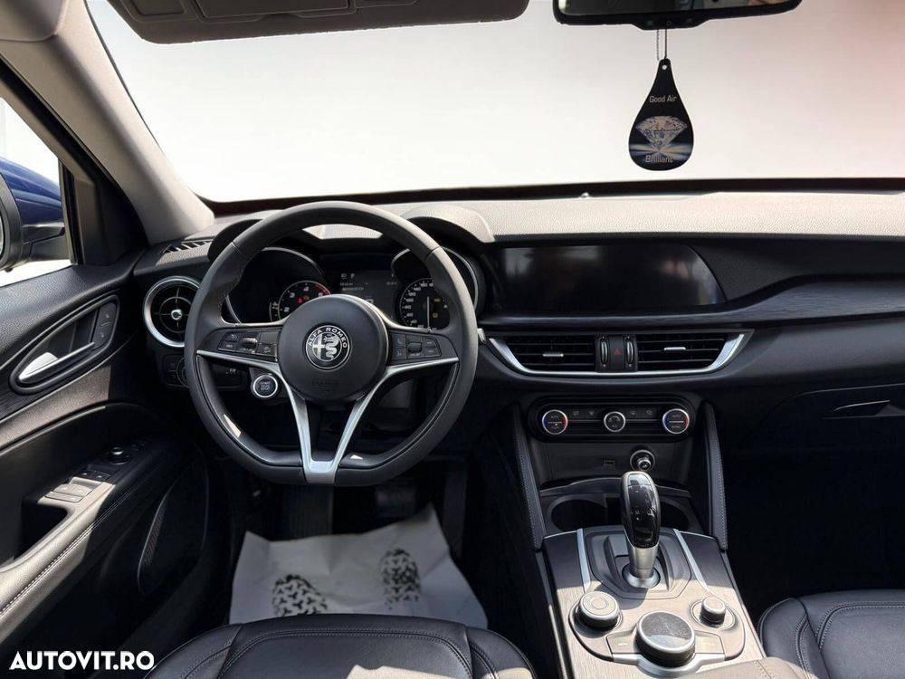 Alfa Romeo Stelvio - 4