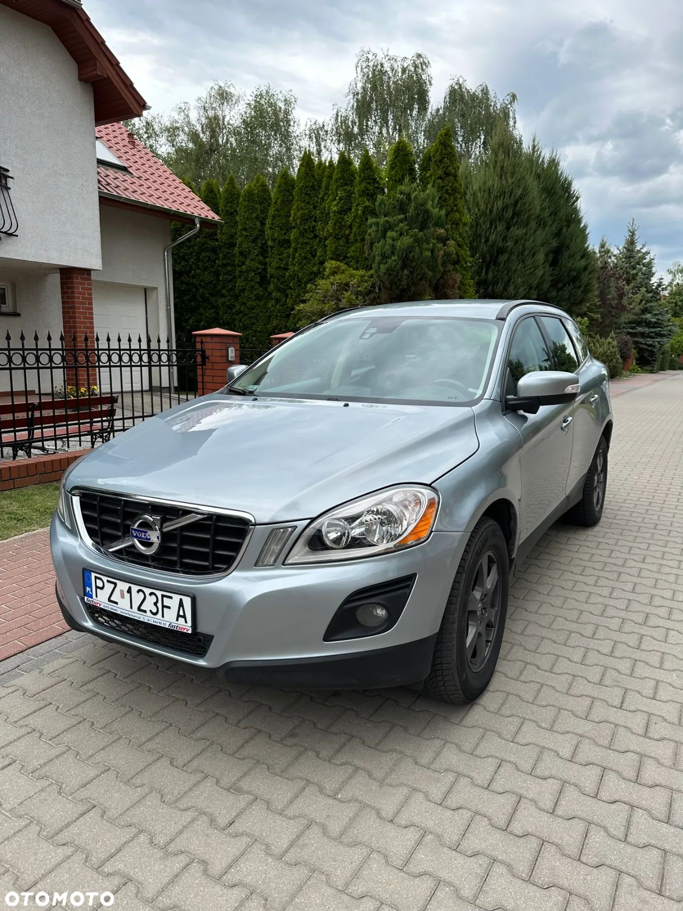 Volvo XC 60 D5 AWD Momentum - 1