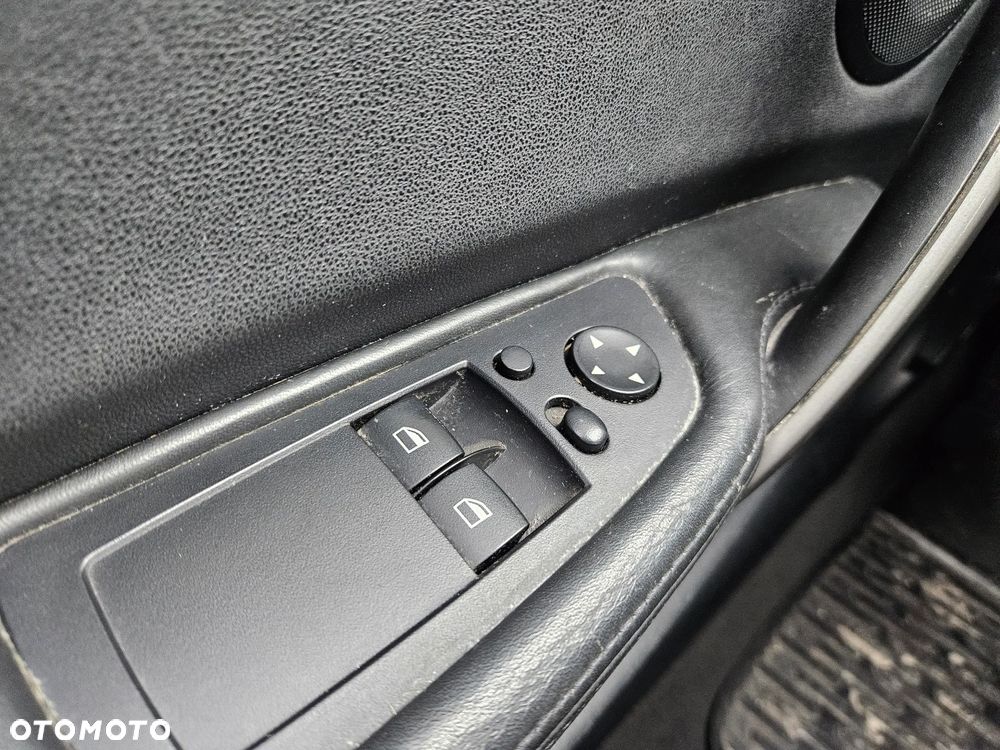 BMW Seria 1 118d - 19