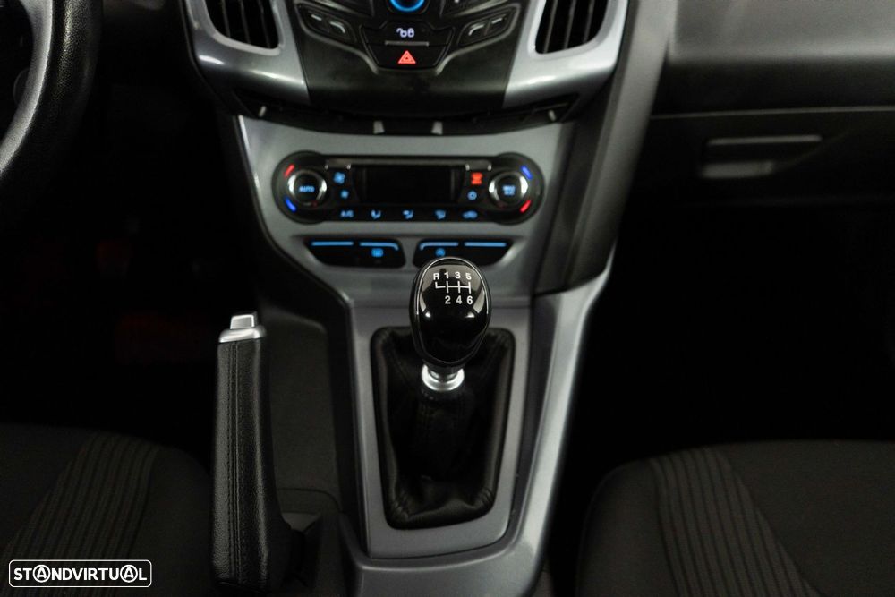 Ford Focus SW 1.6 TDCi Titanium - 23