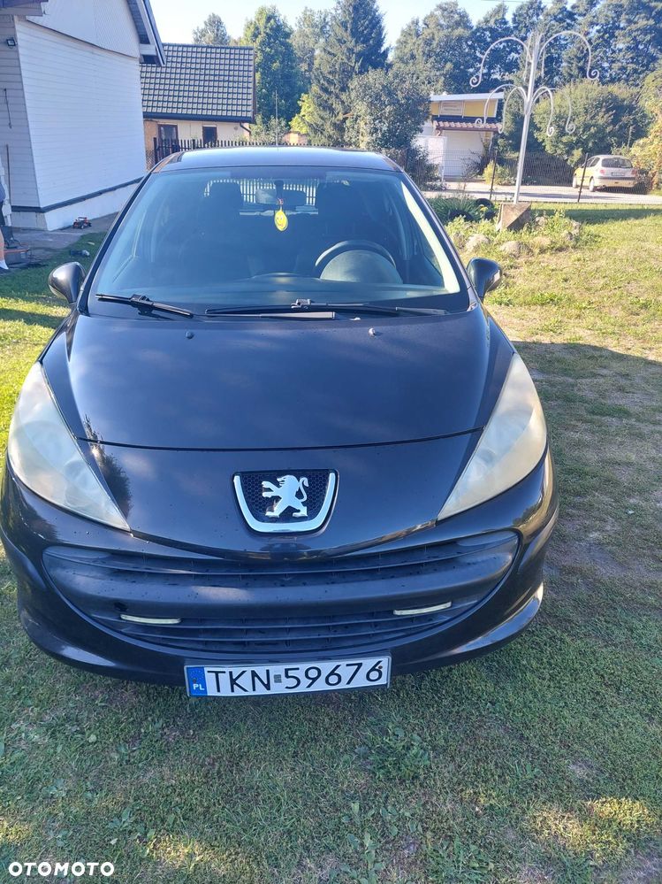 Peugeot 207 - 1
