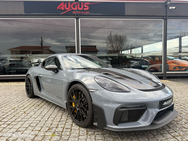 Porsche 718 Cayman GT4 RS