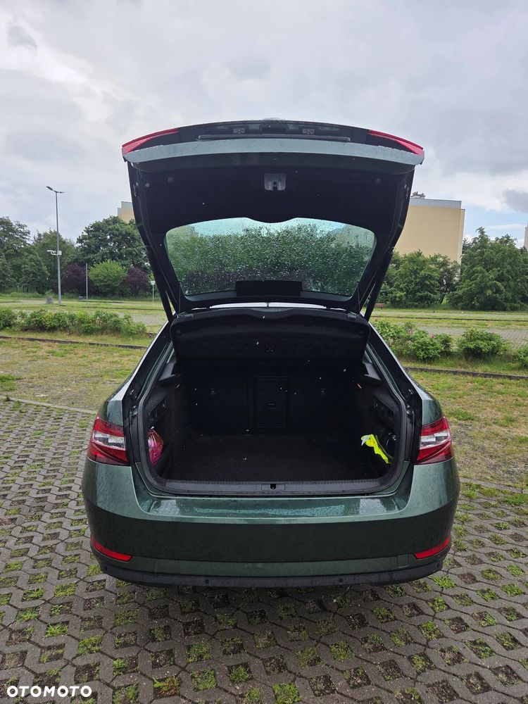 Skoda Superb 1.5 TSI Ambition DSG - 4