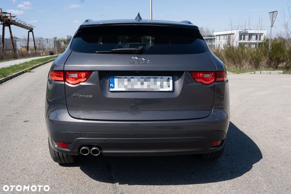 Jaguar F-Pace 2.0 i4D AWD R-Sport - 6