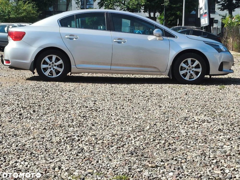Toyota Avensis 1.6 Edition (2014) - 11