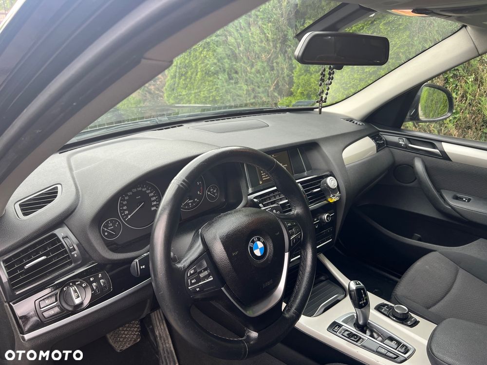 BMW X3 xDrive20d Luxury Line - 13