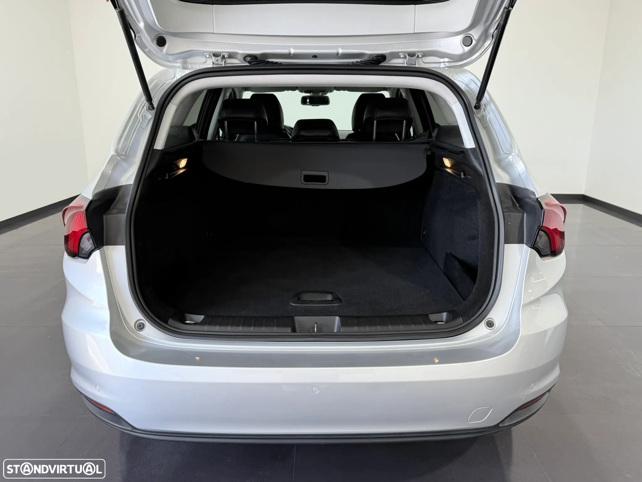 Fiat Tipo Station Wagon 1.3 M-Jet Lounge J17 - 8