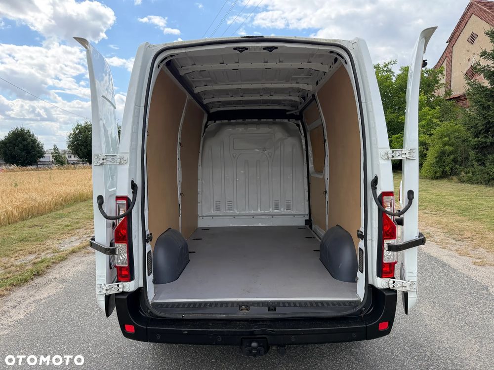 Renault Master * 2.3 / 125KM * L2H2 * Średni / Podwyższany * Furgon / Blaszak * - 19
