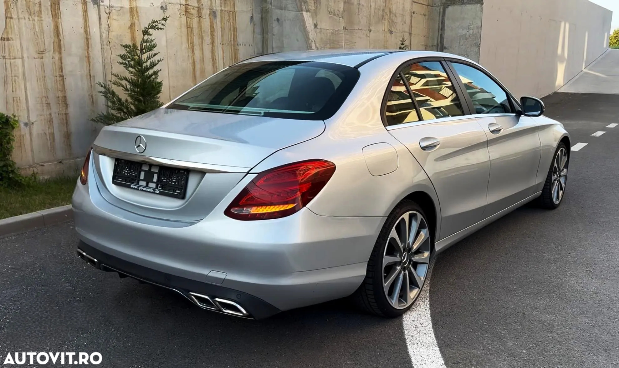 Mercedes-Benz C 200 T 7G-TRONIC Exclusive - 5