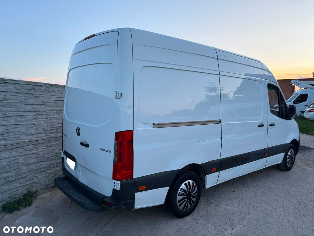 Mercedes-Benz SPRINTER * AUTOMAT * 2023 Rok * Tylko 163.000km ! - 33