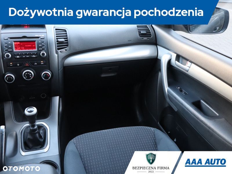 Kia Sorento - 9