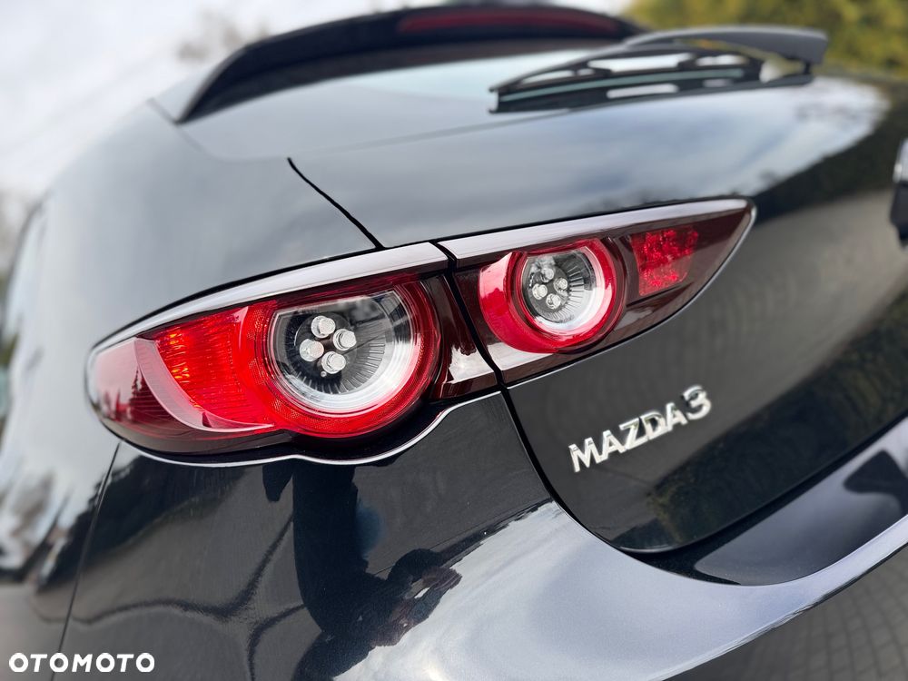 Mazda 3 2.0 mHEV Hikari - 28