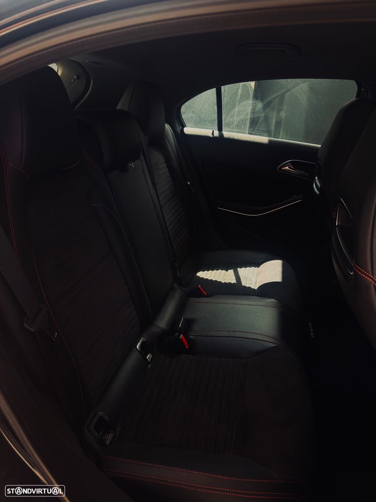 Mercedes-Benz A 180 CDI BE AMG Sport - 8