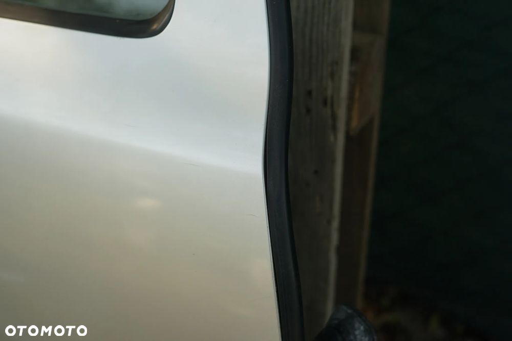 Drzwi tył tylne prawe Skoda Octavia II Kombi 9102 - 7