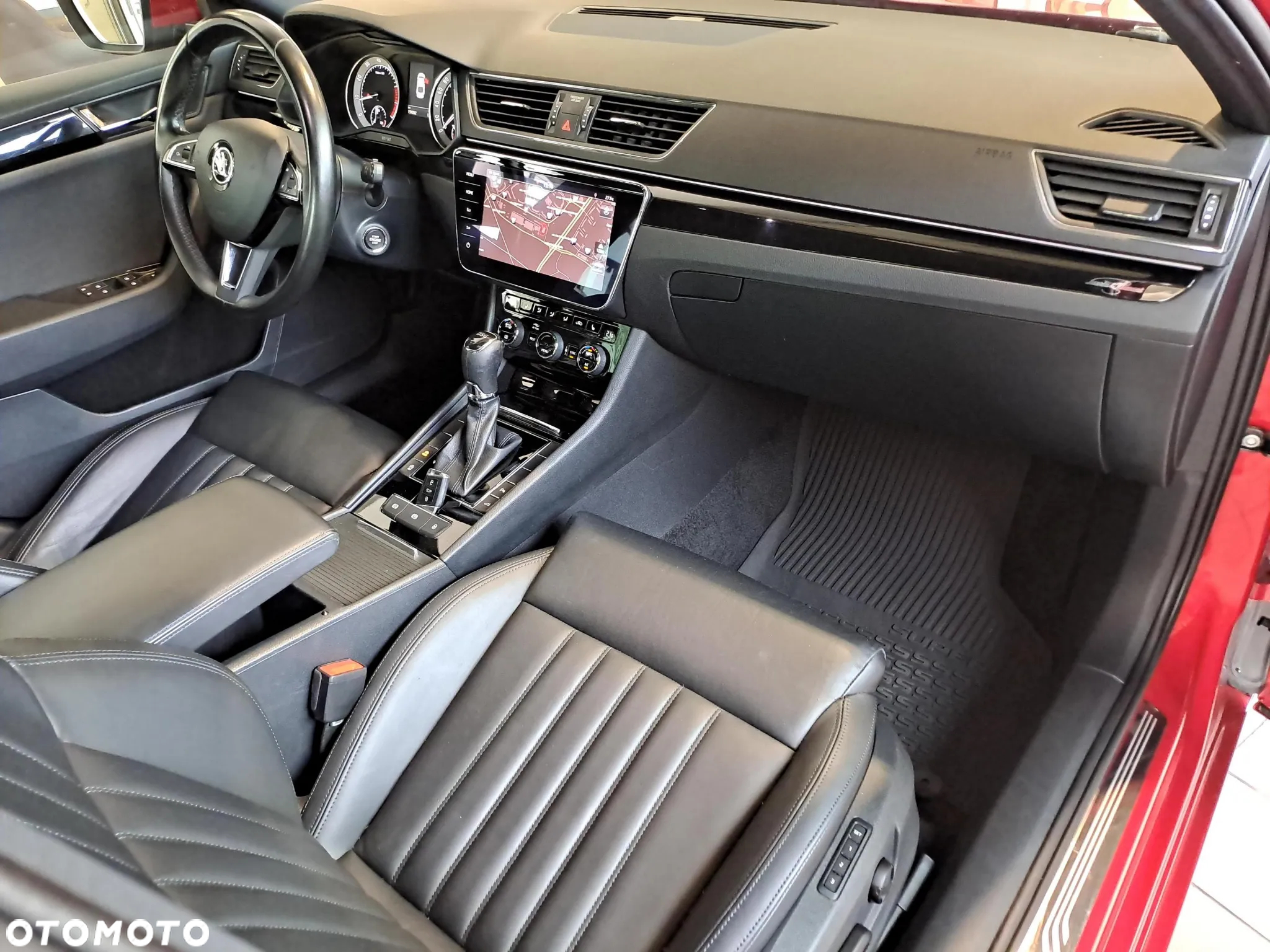 Skoda Superb 1.8 TSI L&K DSG - 10