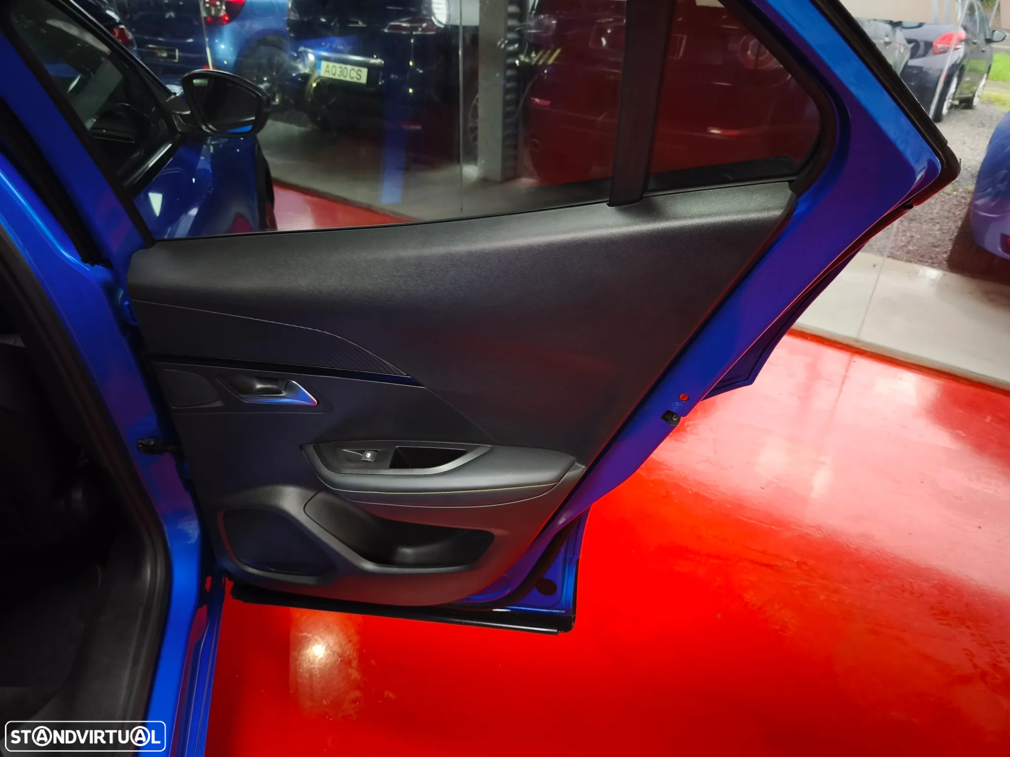 Peugeot e-2008 50 kWh GT Line - 35