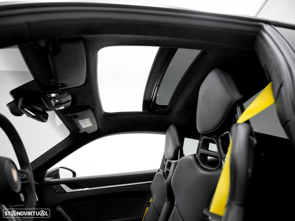 Porsche 911 (992) Turbo S PDK - 10