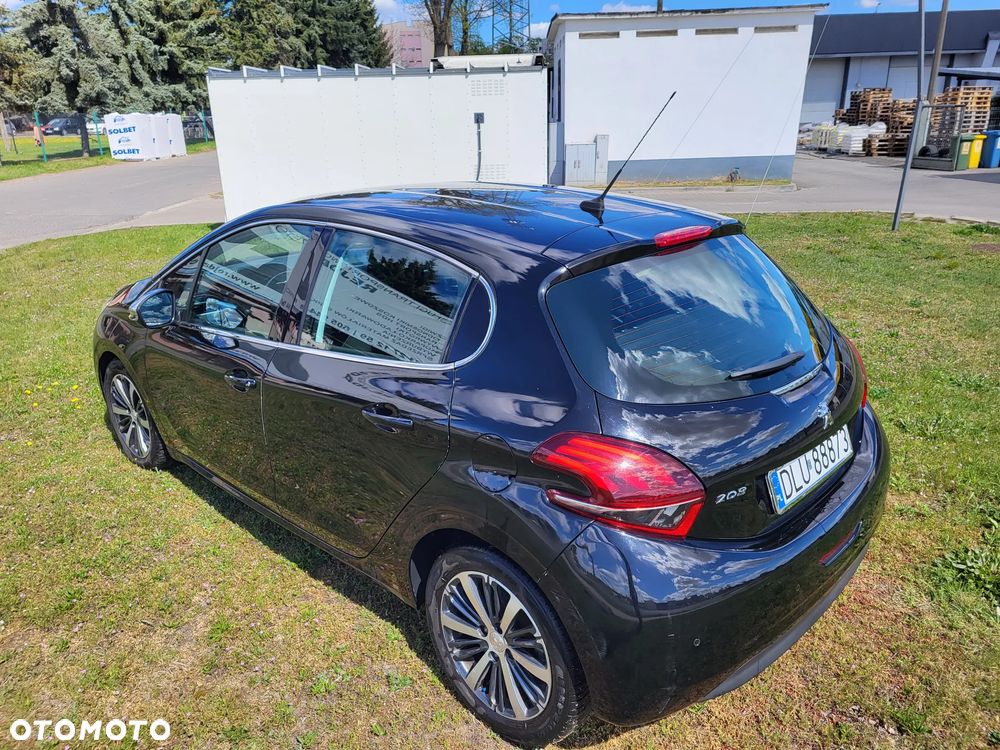 Peugeot 208 - 7