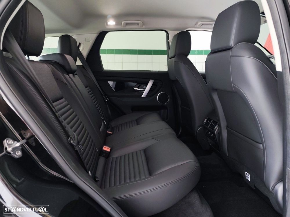 Land Rover Discovery Sport 1.5 I3 P300e AWD S — fotografia 15