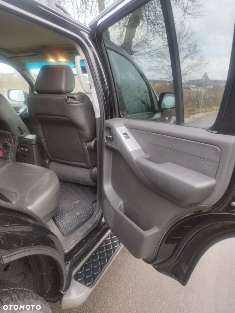 Nissan Pathfinder 2.5 dCi Premium - 8
