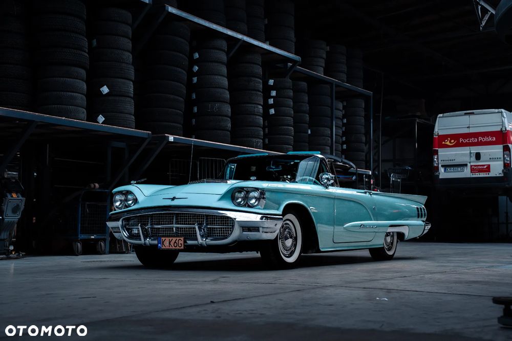 Ford Thunderbird - 5