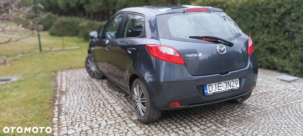 Mazda 2 - 6