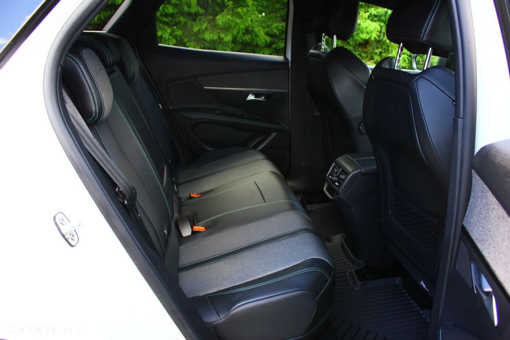 Peugeot 3008 225 e-EAT8 Allure - 35