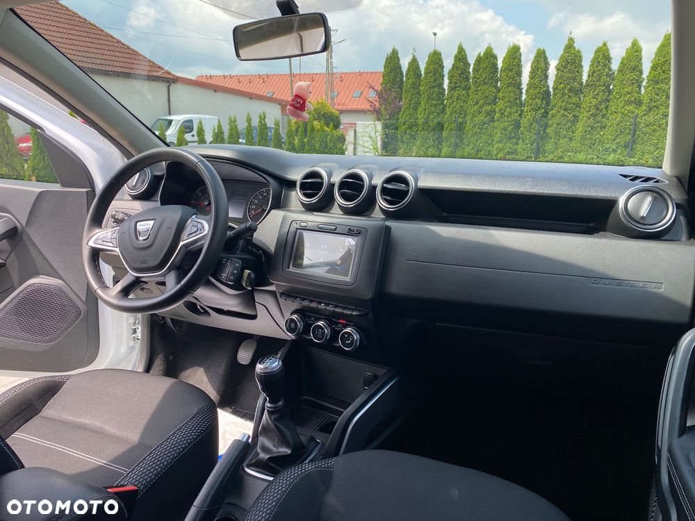 Dacia Duster 1.6 SCe Laureate S&S - 8