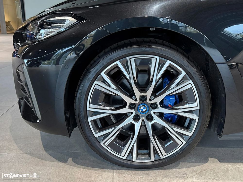 BMW i4 M50 - 17