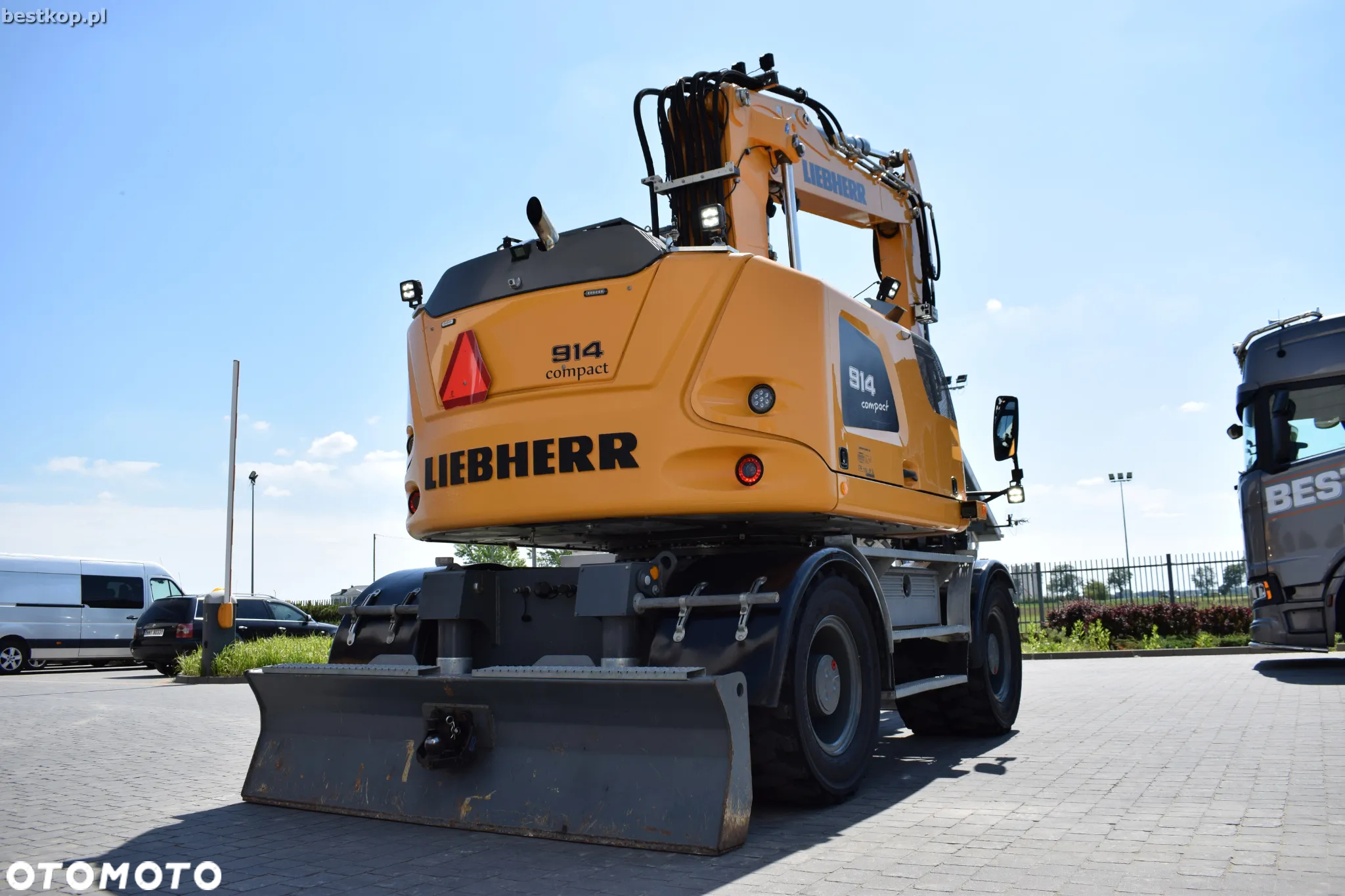 Liebherr A914 Compact Litronic - 6