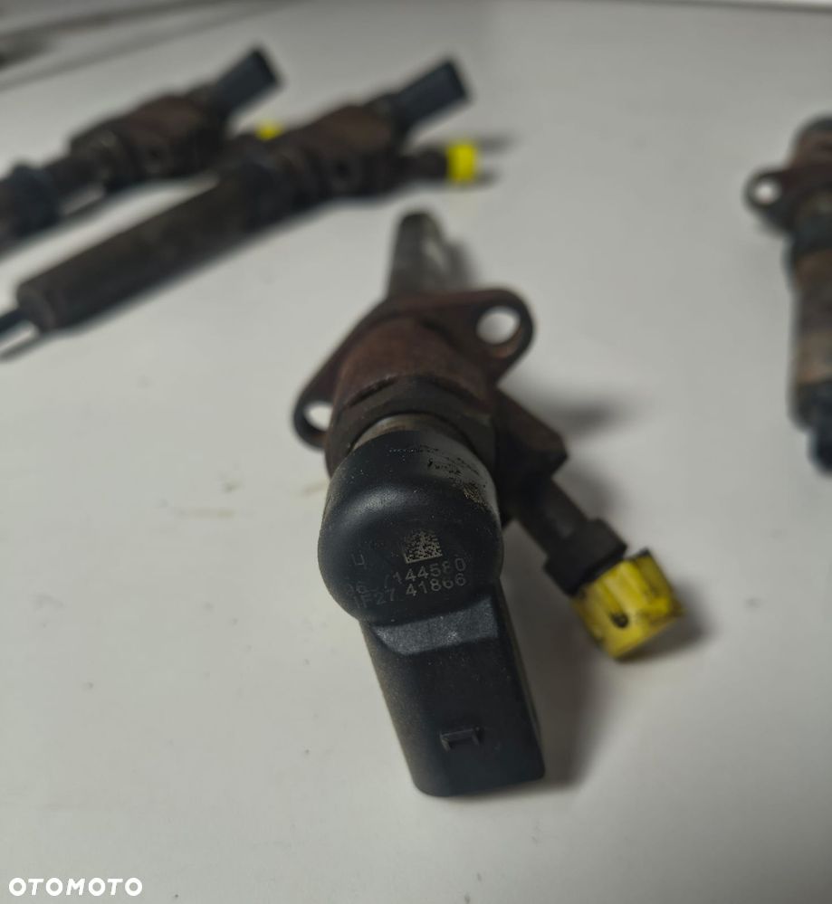 Wtryskiwacz Siemens/VDO CITROEN PEUGEOT FORD VOLVO 2.0 HDI TDCI, 9657144580 - 2