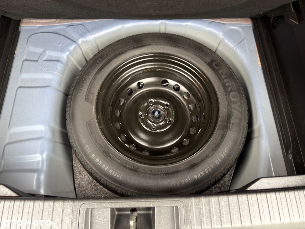 Renault Captur TCe Mild Hybrid 140 GPF TECHNO - 37