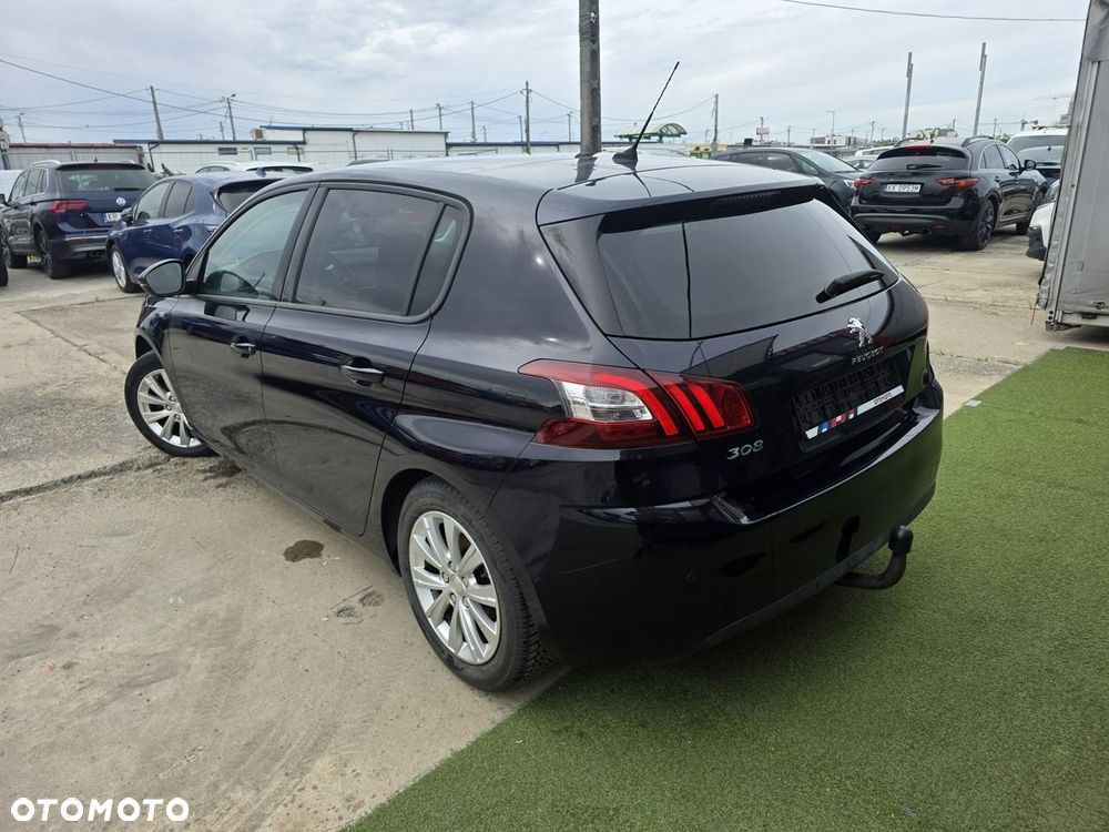 Peugeot 308 2016