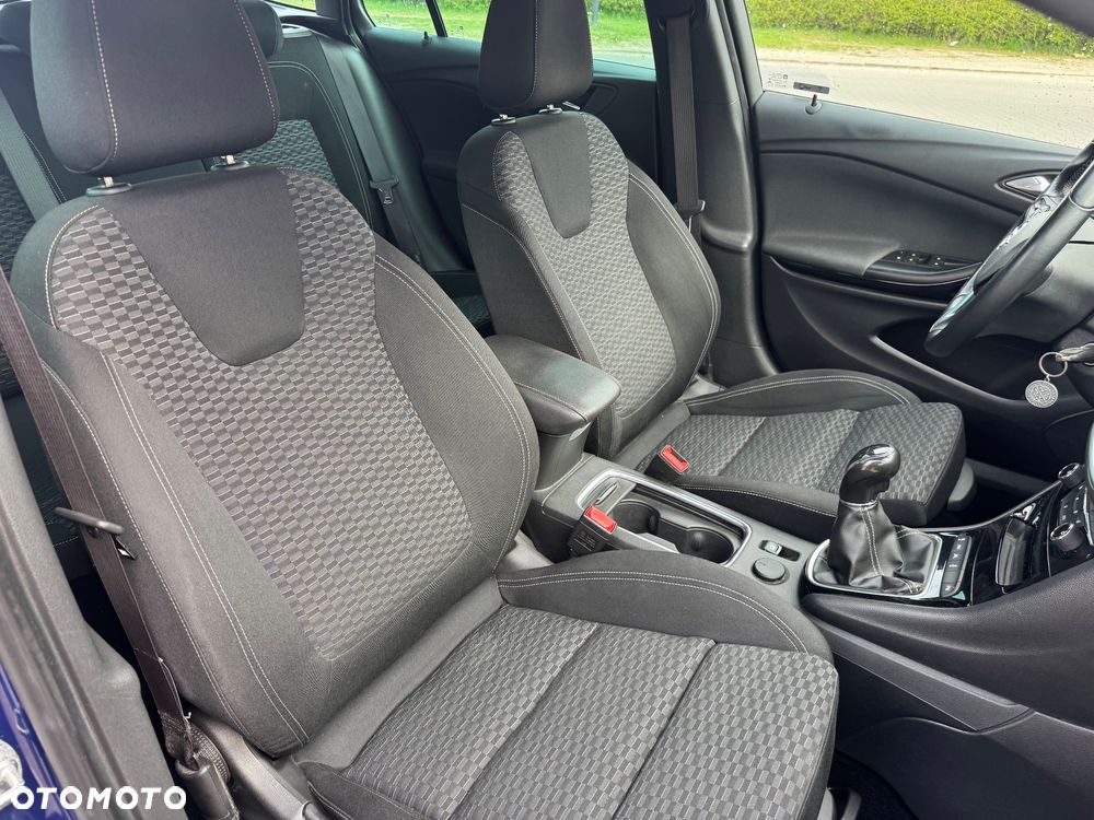 Opel Astra 1.6 CDTI Elite S&S - 21