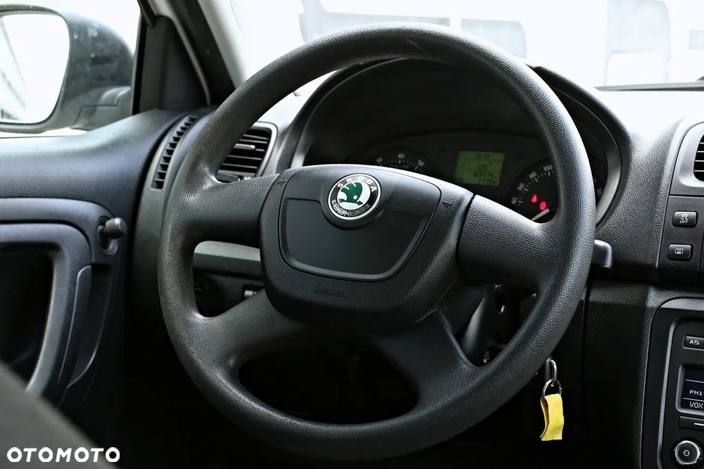 Skoda Fabia 1.2 TSI Active - 29