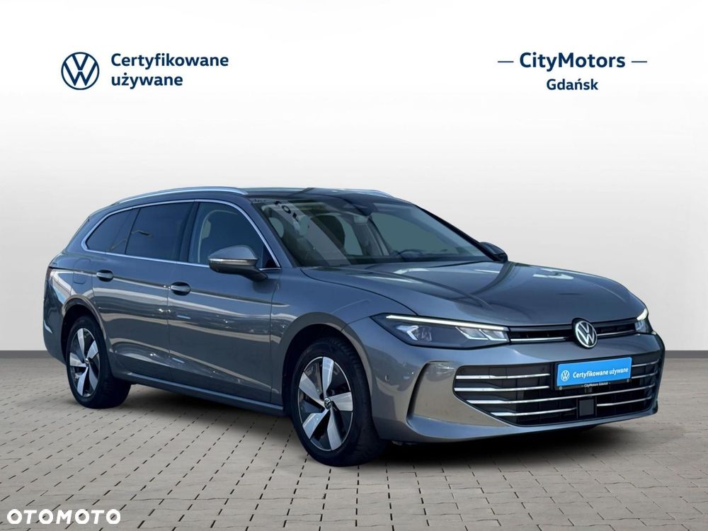 Volkswagen Passat - 8
