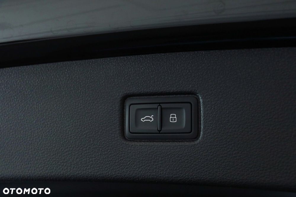 Audi Q7 60 TFSI e PHEV Quattro S Line Tiptr - 7