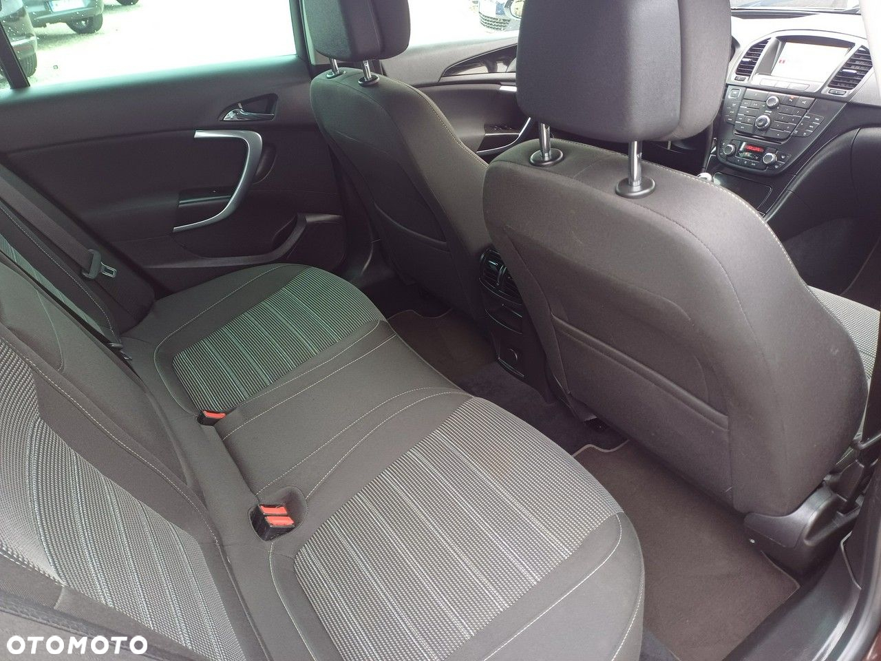 Opel Insignia - 12