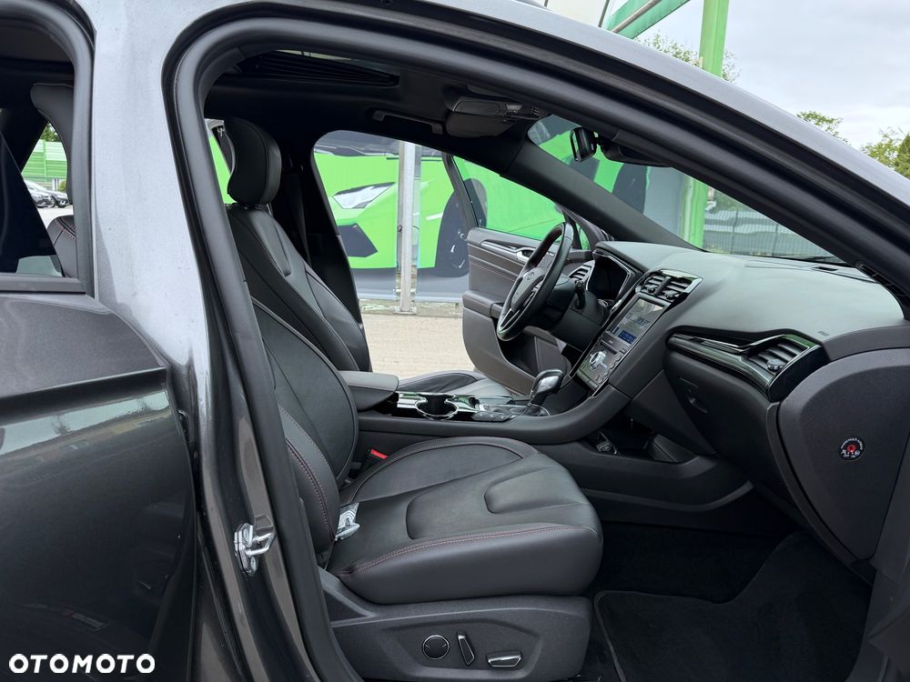 Ford Mondeo - 39