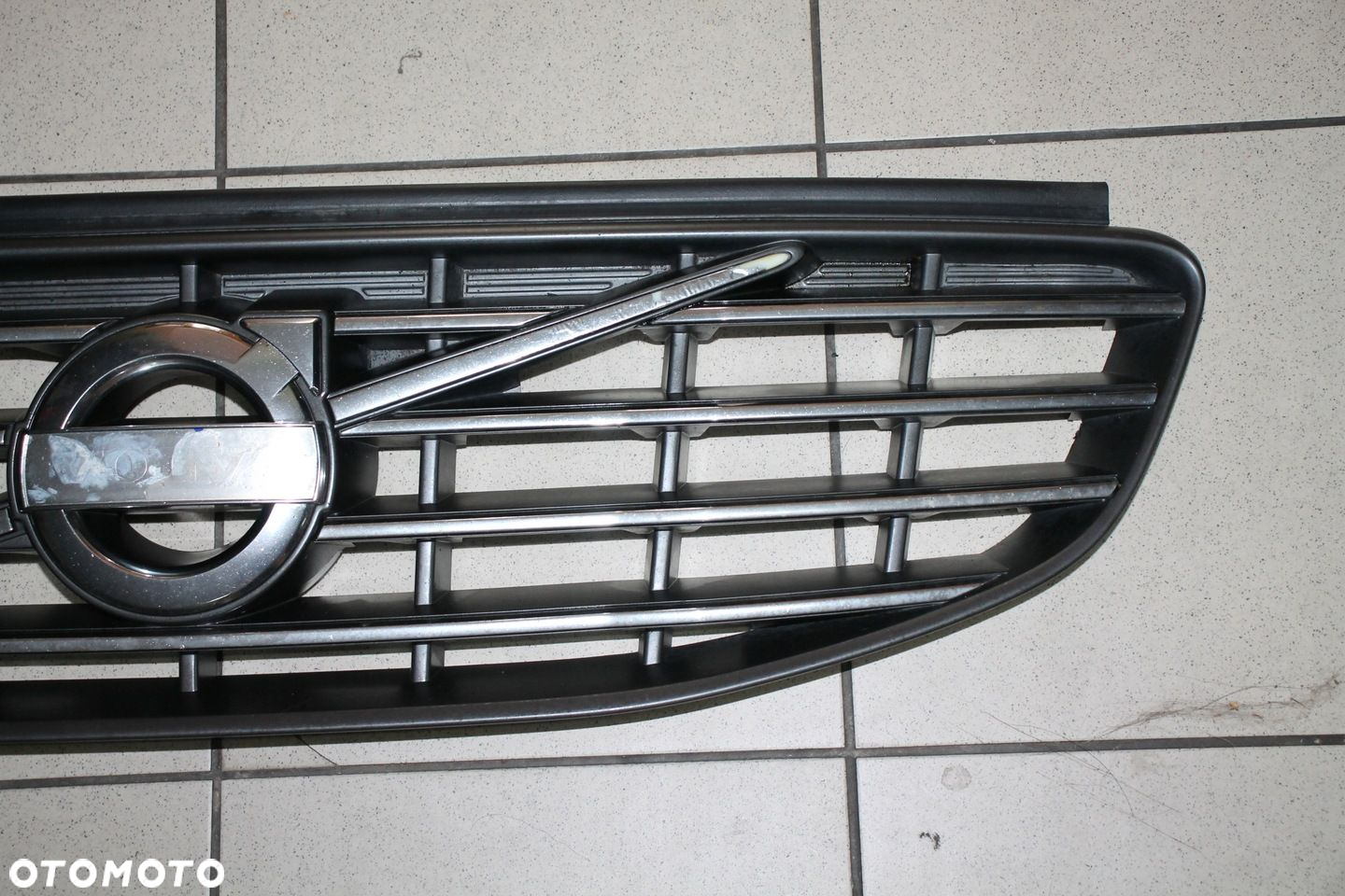 VOLVO XC60 LIFT GRILL ATRAPA ZDERZAKA - 3