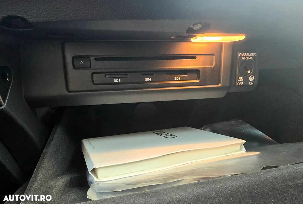 Audi A4 Avant 40 TDI quattro S tronic S line - 27