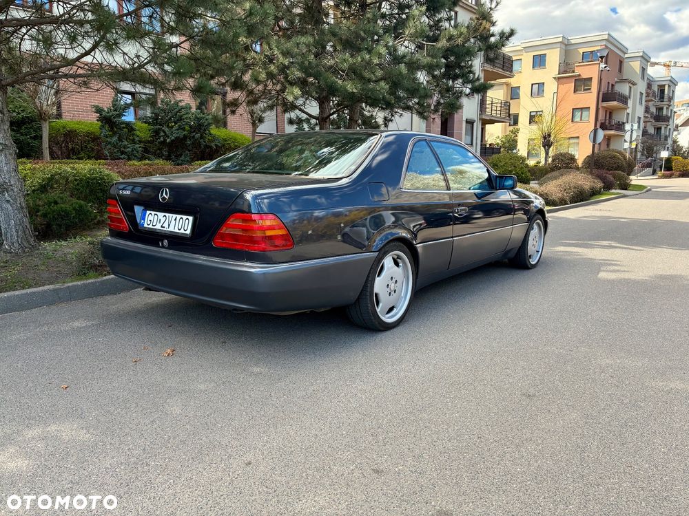 Mercedes-Benz CL - 33