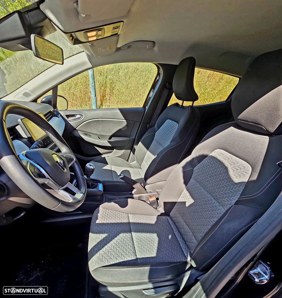 Renault Clio 1.5 Blue dCi Limited - 11