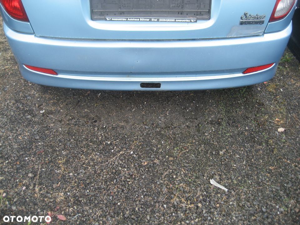 daihatsu sirion 02-05r zderzak tył tylni kod lakieru b52 b 52 niebieskie
