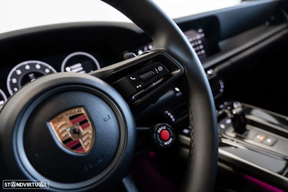 Porsche 911 (992) Carrera S - 11