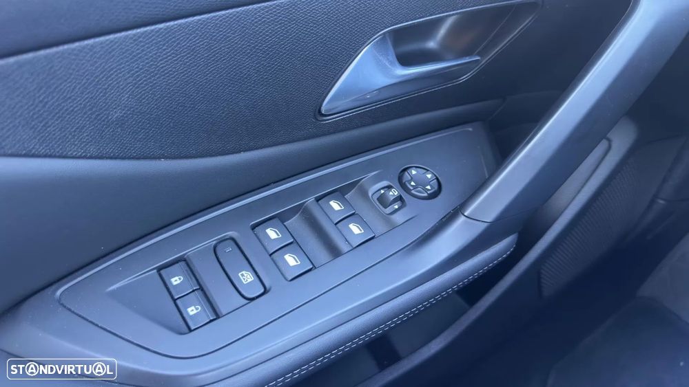 Peugeot 308 1.2 PureTech Allure Pack - 12