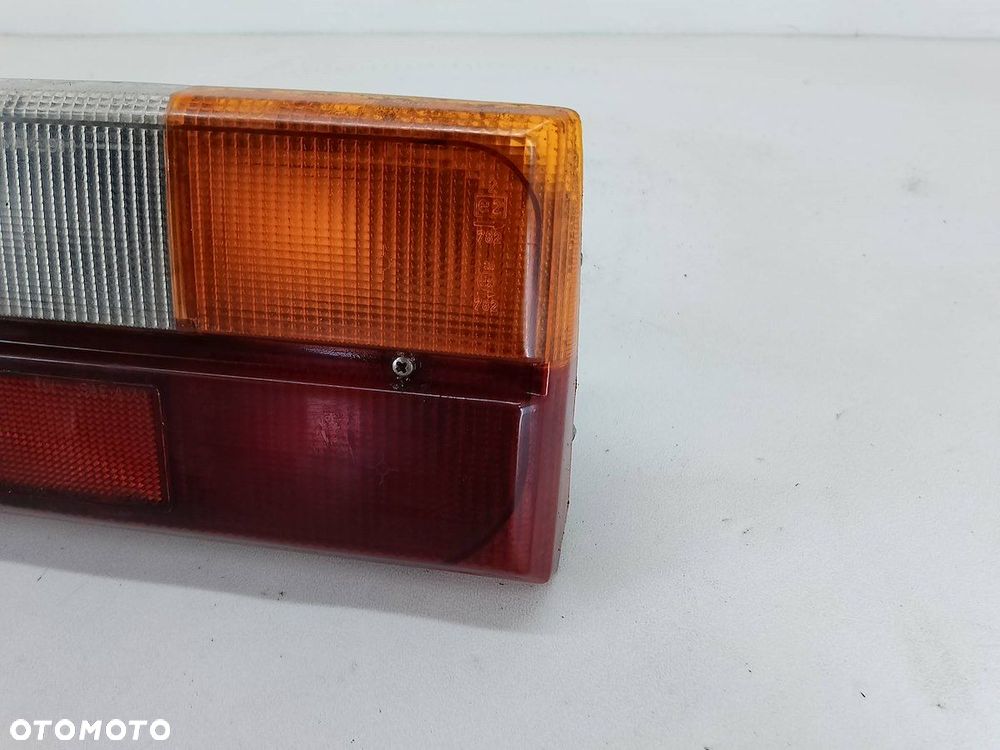 LAMPA TYLNA PRAWA TALBOT SAMBA KABRIOLET - 2
